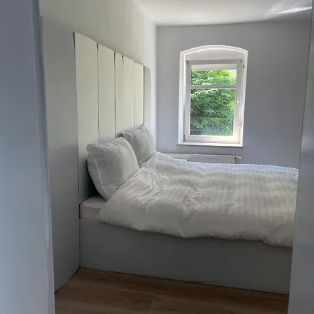 Stellas Monteurwohnungen Apartment Crimmitschau