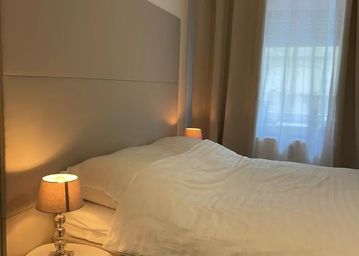 Stellas Monteurwohnungen דירה